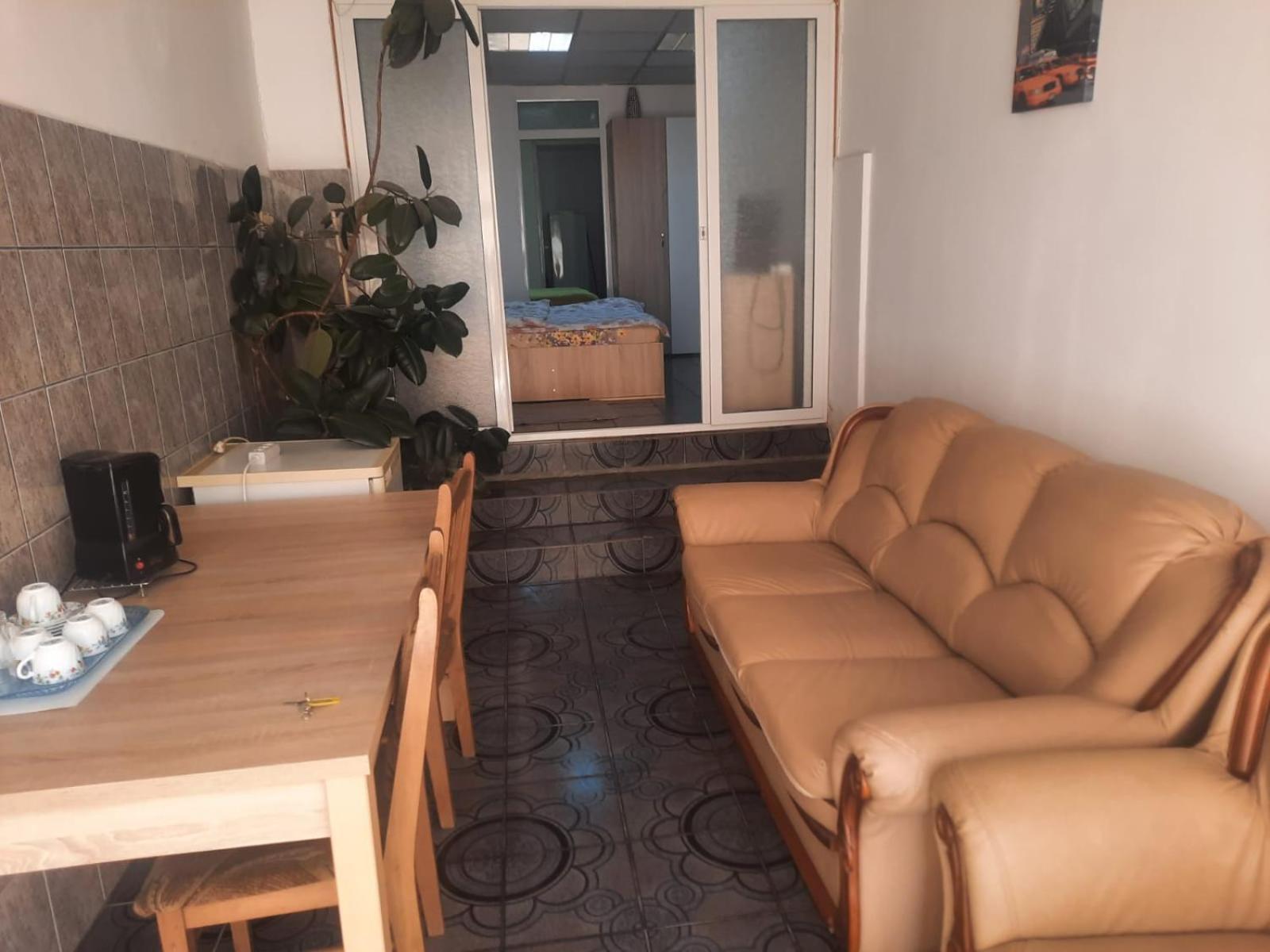 Garsoniera Del Dodo Lejlighed Alba Iulia Eksteriør billede